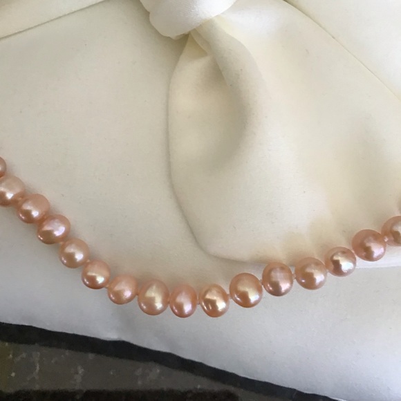 8mm NATURAL peach Pink HAND KNOTTED Pearl Strand. - Picture 6 of 8